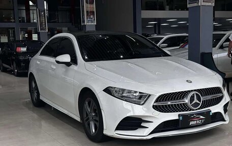 Mercedes-Benz A-Класс, 2023 год, 1 899 999 рублей, 2 фотография