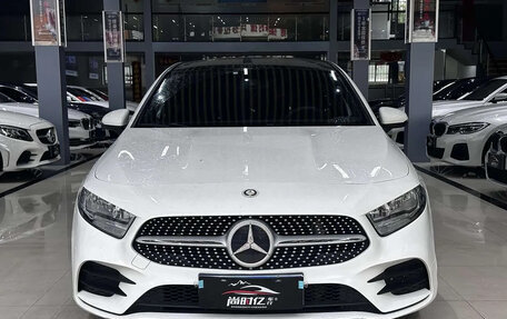 Mercedes-Benz A-Класс, 2023 год, 1 899 999 рублей, 3 фотография
