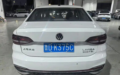 Volkswagen Lavida, 2023 год, 1 599 000 рублей, 3 фотография