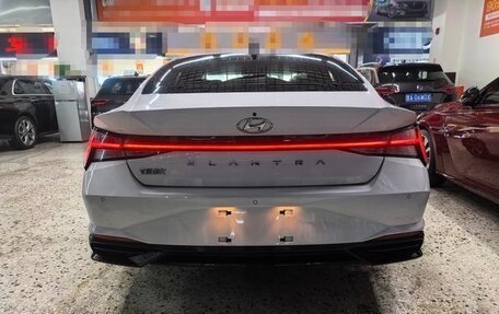 Hyundai Elantra, 2023 год, 1 480 000 рублей, 5 фотография