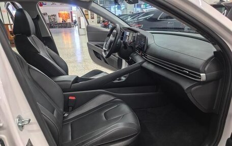 Hyundai Elantra, 2023 год, 1 480 000 рублей, 14 фотография