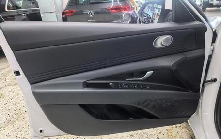 Hyundai Elantra, 2023 год, 1 480 000 рублей, 16 фотография