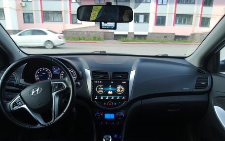 Hyundai Solaris II рестайлинг, 2011 год, 510 000 рублей, 8 фотография