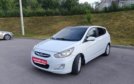 Hyundai Solaris II рестайлинг, 2011 год, 510 000 рублей, 7 фотография