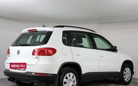 Volkswagen Tiguan I, 2015 год, 1 399 000 рублей, 4 фотография