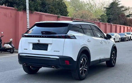 Peugeot 2008 II, 2022 год, 1 345 000 рублей, 4 фотография