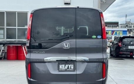 Honda Stepwgn IV, 2015 год, 1 500 000 рублей, 5 фотография