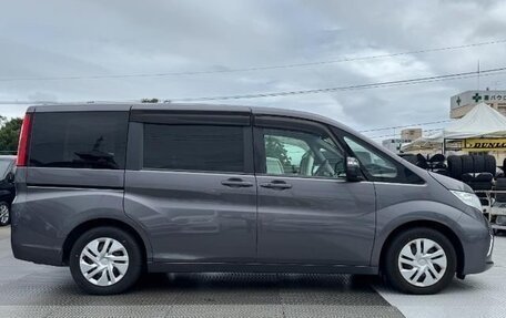 Honda Stepwgn IV, 2015 год, 1 500 000 рублей, 3 фотография