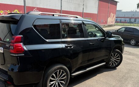 Toyota Land Cruiser Prado 150 рестайлинг 2, 2019 год, 5 400 000 рублей, 6 фотография