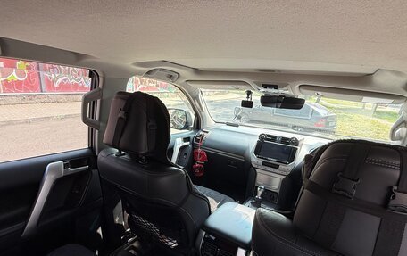 Toyota Land Cruiser Prado 150 рестайлинг 2, 2019 год, 5 400 000 рублей, 15 фотография