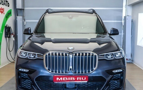 BMW X7, 2021 год, 8 790 000 рублей, 2 фотография