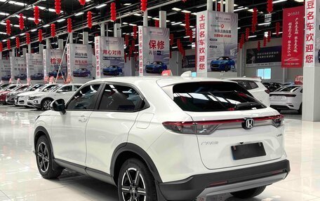 Honda Vezel, 2023 год, 1 780 000 рублей, 6 фотография