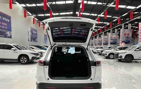 Honda Vezel, 2023 год, 1 780 000 рублей, 14 фотография