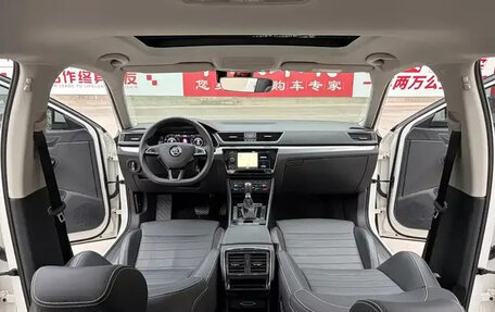 Skoda Superb III рестайлинг, 2022 год, 1 620 000 рублей, 9 фотография