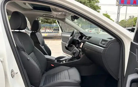 Skoda Superb III рестайлинг, 2022 год, 1 620 000 рублей, 12 фотография