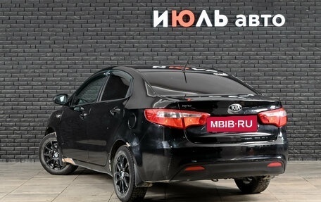 KIA Rio III рестайлинг, 2013 год, 600 000 рублей, 4 фотография