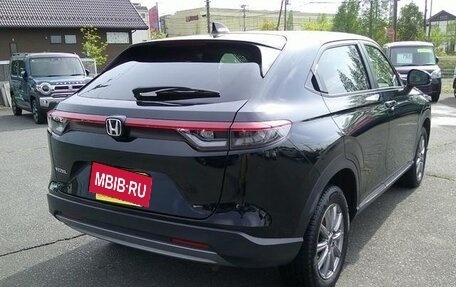 Honda Vezel, 2022 год, 1 800 000 рублей, 4 фотография