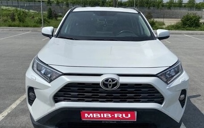 Toyota RAV4, 2021 год, 3 700 000 рублей, 1 фотография