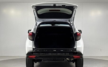 Honda Vezel, 2020 год, 1 700 000 рублей, 7 фотография