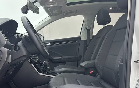 Volkswagen T-Roc I, 2021 год, 1 820 000 рублей, 8 фотография