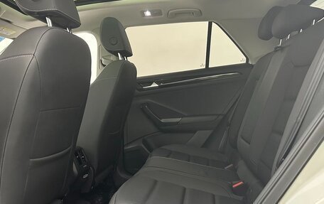 Volkswagen T-Roc I, 2021 год, 1 820 000 рублей, 9 фотография
