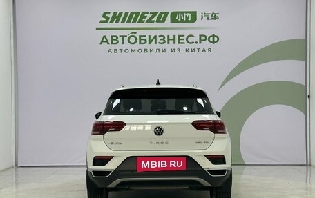 Volkswagen T-Roc I, 2021 год, 1 820 000 рублей, 6 фотография