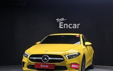 Mercedes-Benz A-Класс, 2022 год, 3 450 000 рублей, 2 фотография