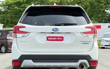 Subaru Forester, 2022 год, 1 980 000 рублей, 6 фотография