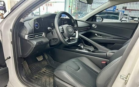 Hyundai Elantra, 2023 год, 1 510 000 рублей, 7 фотография