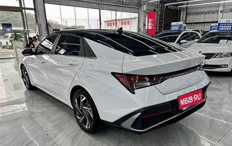 Hyundai Elantra, 2023 год, 1 510 000 рублей, 6 фотография