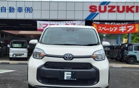 Toyota Sienta, 2023 год, 1 146 000 рублей, 3 фотография