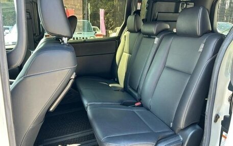 Toyota Esquire I, 2020 год, 2 160 000 рублей, 14 фотография