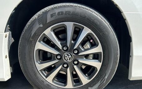 Toyota Esquire I, 2020 год, 2 160 000 рублей, 16 фотография