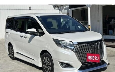 Toyota Esquire I, 2020 год, 2 160 000 рублей, 4 фотография