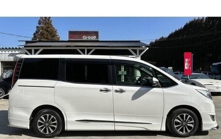 Toyota Esquire I, 2020 год, 2 160 000 рублей, 9 фотография