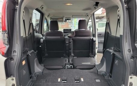 Toyota Sienta, 2023 год, 1 146 000 рублей, 18 фотография