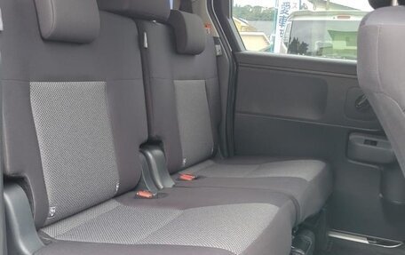 Toyota Sienta, 2023 год, 1 146 000 рублей, 14 фотография
