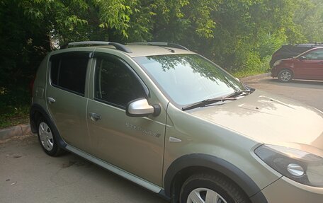 Renault Sandero I, 2013 год, 650 000 рублей, 2 фотография