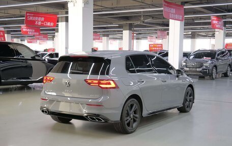 Volkswagen Golf VIII, 2023 год, 1 740 000 рублей, 6 фотография