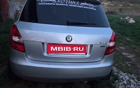 Skoda Fabia II, 2011 год, 550 000 рублей, 3 фотография