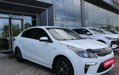 KIA Rio IV, 2018 год, 1 230 000 рублей, 3 фотография