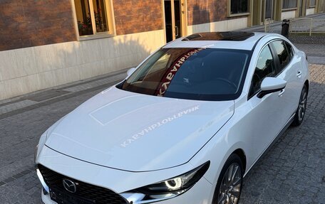 Mazda 3, 2022 год, 2 400 000 рублей, 19 фотография