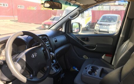 Hyundai Grand Starex Grand Starex I рестайлинг 2, 2010 год, 670 000 рублей, 12 фотография