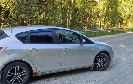 Opel Astra J, 2013 год, 480 000 рублей, 4 фотография