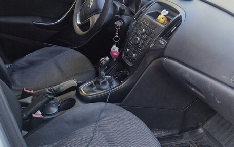 Opel Astra J, 2013 год, 480 000 рублей, 9 фотография