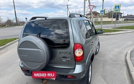 Chevrolet Niva I рестайлинг, 2017 год, 770 000 рублей, 9 фотография