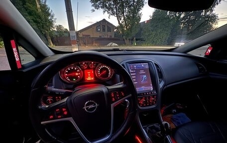 Opel Astra J, 2014 год, 800 000 рублей, 3 фотография