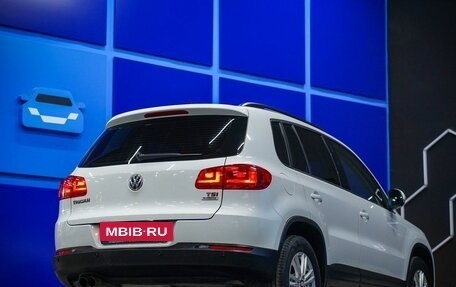 Volkswagen Tiguan I, 2015 год, 1 520 000 рублей, 6 фотография