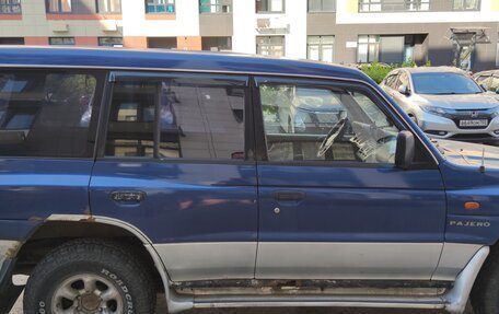 Mitsubishi Pajero III рестайлинг, 1997 год, 560 000 рублей, 2 фотография