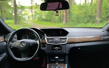Mercedes-Benz E-Класс, 2010 год, 1 350 000 рублей, 19 фотография